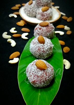A picture of Carrot ladoos.
