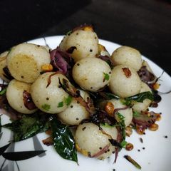 A picture of Sooji balls.