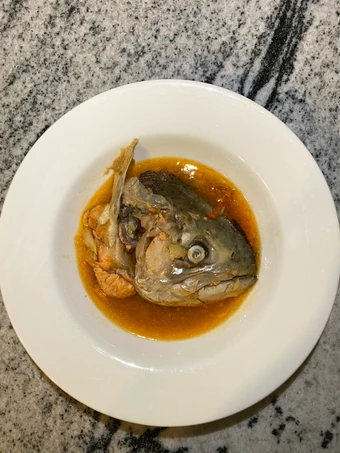Cara Mudah Membikin Resep Salmon Head Soup Asam Pedas yang Uenak Anti Ribet, Mantap Sekali