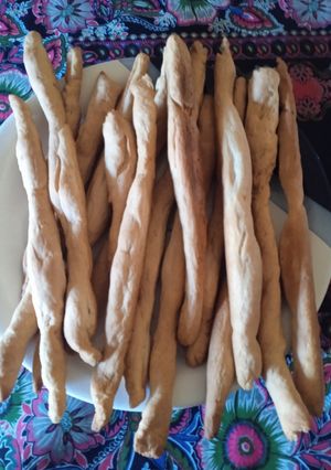 Una foto de Grisines salados y galletas