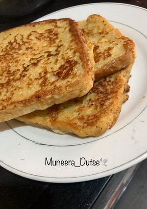 A picture of French toast.