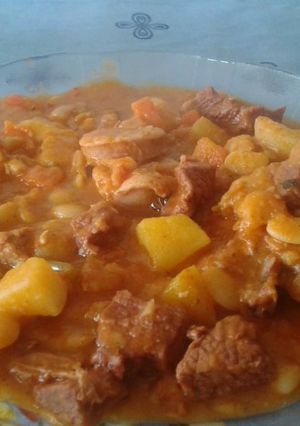 Una foto de Cazuela de porotos criolla
