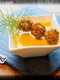 Finger Food - Polpettine di Orata speziate su gazpacho di peperone giallo