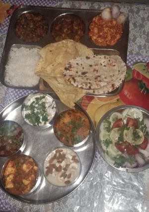 A picture of North indian veg thali.