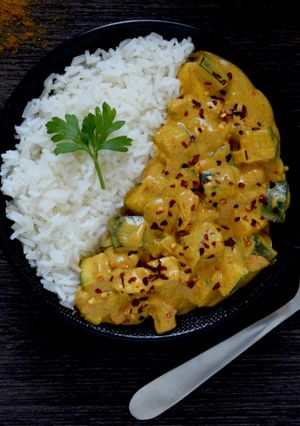 Une photo de Poulet au curry