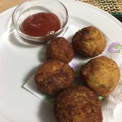 Una foto de Bolas de plátano maduro 🇩🇴❤️