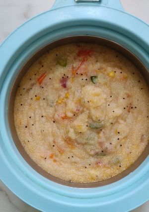 ரவை உப்மா (Ravai upma recipe in tamil) செய்முறை முக்கிய புகைப்படம்