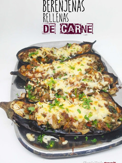 Una foto de Berenjenas rellenas de carne