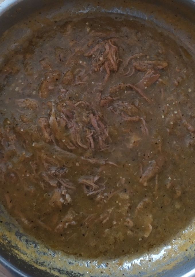 Una foto de Deshebrada en salsa verde