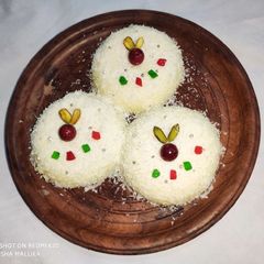 A picture of Snow Ball Sweet.