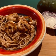 A picture of Cajun shrimp noodles.