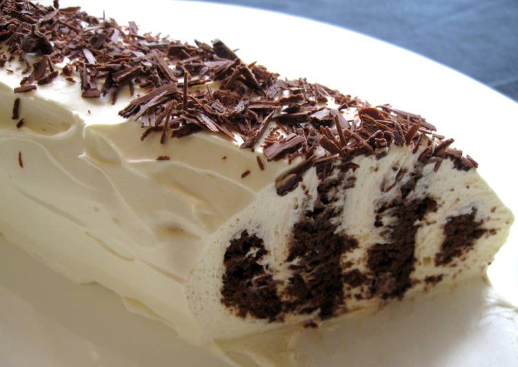 Step-by-Step Guide to Prepare Speedy Choc Ripple Log Cake