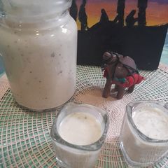 A picture of Banana dates smoothie 😋.