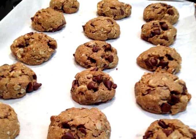 How to Servant Appetizing Chocolate chips Oatmeal Cookies