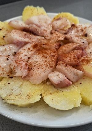 Una foto de Pulpo a la gallega