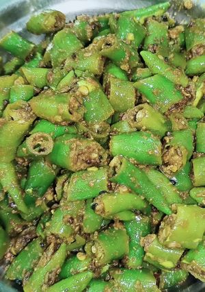 हरी मिर्च के टिपोरे (hari mirch ke tipode recipe in Hindi) रेसिपी मुख्य फोटो
