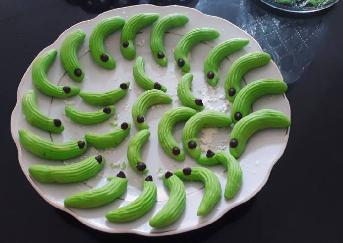 Caterpillar cookies