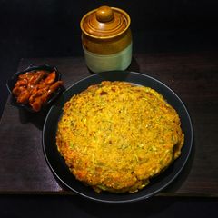 A picture of Louki Paratha.