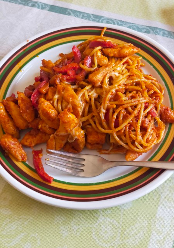 Una foto de Pasta al estilo mediterráneo