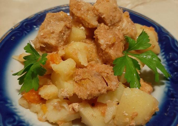 Картофель с мясом в духовке - пошаговый рецепт с фото на prachka-mira.ru
