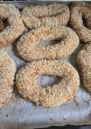 A picture of Greek sesame bread wholegrain.