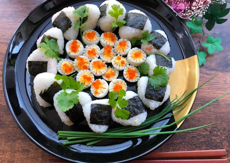 Resepi Christmas Onigiri Rice Ball Wreath yang Sederhan