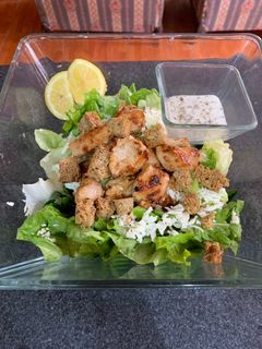 Una foto de Cesar pollo opción saludable