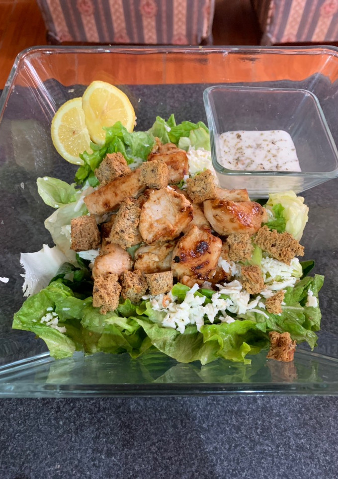 Una foto de Cesar pollo opción saludable