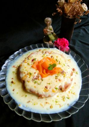 A picture of Mango Malai Cake.