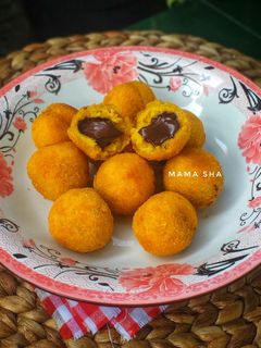 Foto resep Bola ubi crispy isi coklat