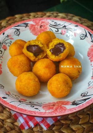 Foto resep Bola ubi crispy isi coklat