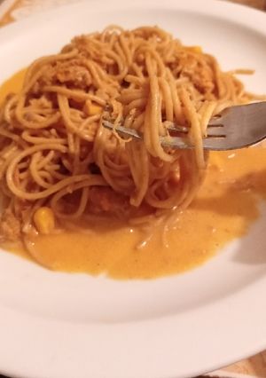 Una foto de Spaghetti jugoso con cerdo desmenuzado