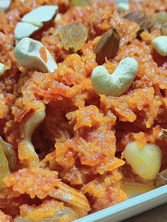 A picture of Gajar ka halwa.