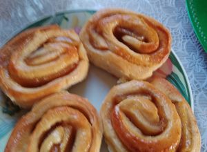 Una foto de Rollitos de manzanas