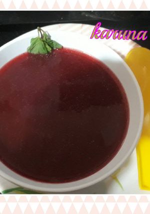 A picture of Beetroot &carrot soup.