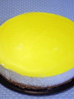 Una foto de Tarta mousse de limón sin gluten
