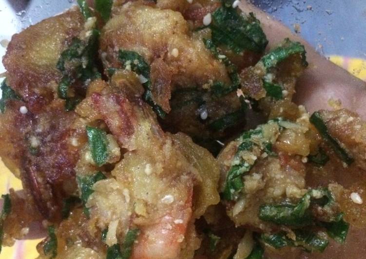 Cara Membuat Udang goreng saus telur asin yang Gurih