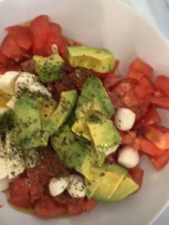 Una foto de Ensalada aguacate