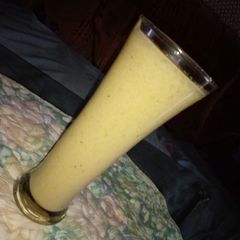 Banana smoothie A picture of Banana smoothie.