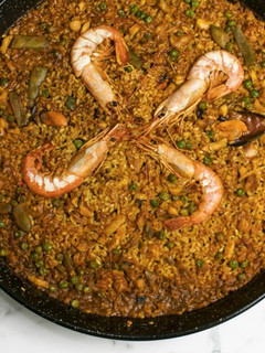 Una foto de Paella