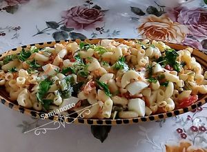 Une photo de Salade de macaronis colorée 🥗