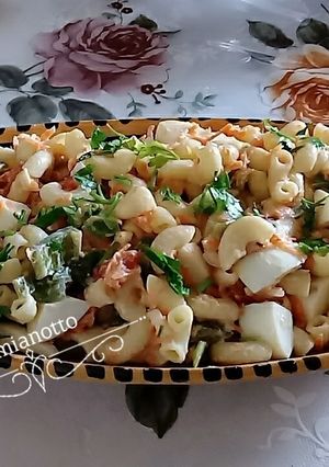 Une photo de Salade de macaronis colorée 🥗