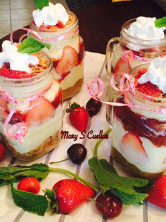 Una foto de Cheesecake en vasitos😋😋