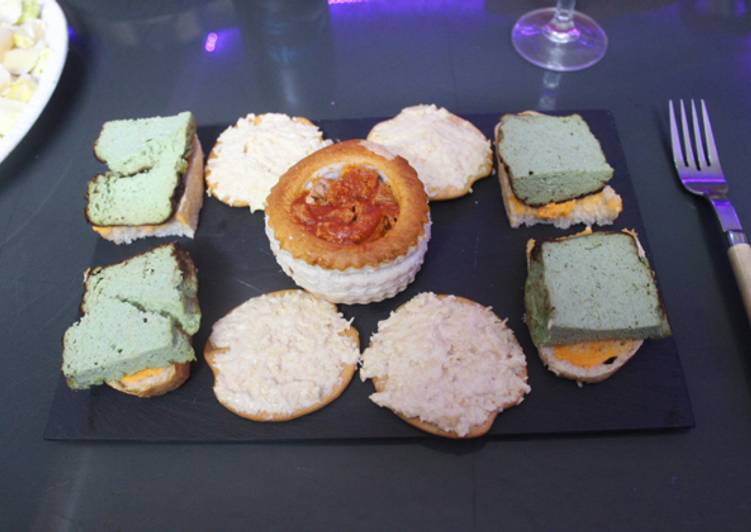 Volovanes de atún con tomate acompañados