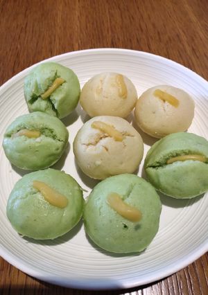 A picture of Puto Cheese.