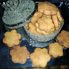 A picture of Meethi Tikiyan.