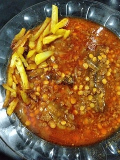 عکسی از دستور قیمه با گوشت چرخ کرده و بادمجان