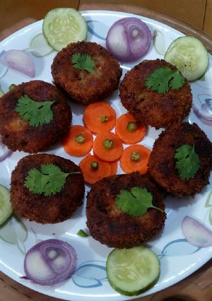 A picture of Mix-vegetable cutlet.