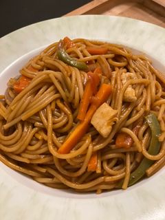 صورة لوصفة معكرونة صينية (نودلز) 🍜