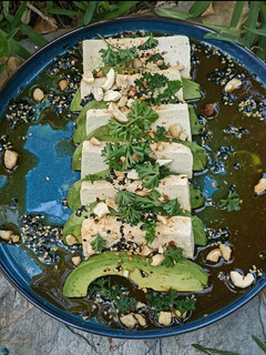 Una foto de Ensalada de tofu